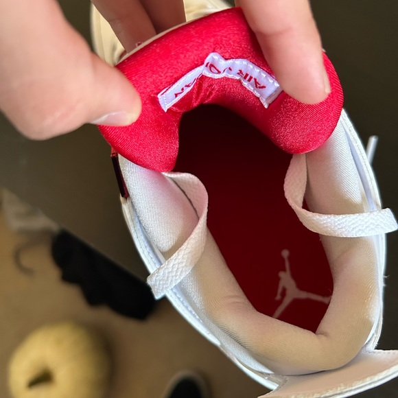 JORDAN 4 RED METALLIC  (selling on mercari,offer up) cannot sell on poshmark!! - Picture 8 of 11